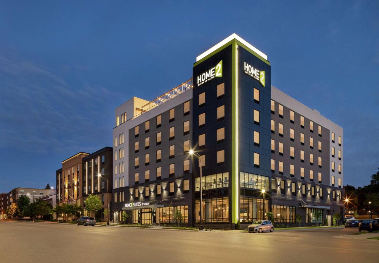 Home2 Suites By Hilton Minneapolis University Area Bagian luar foto